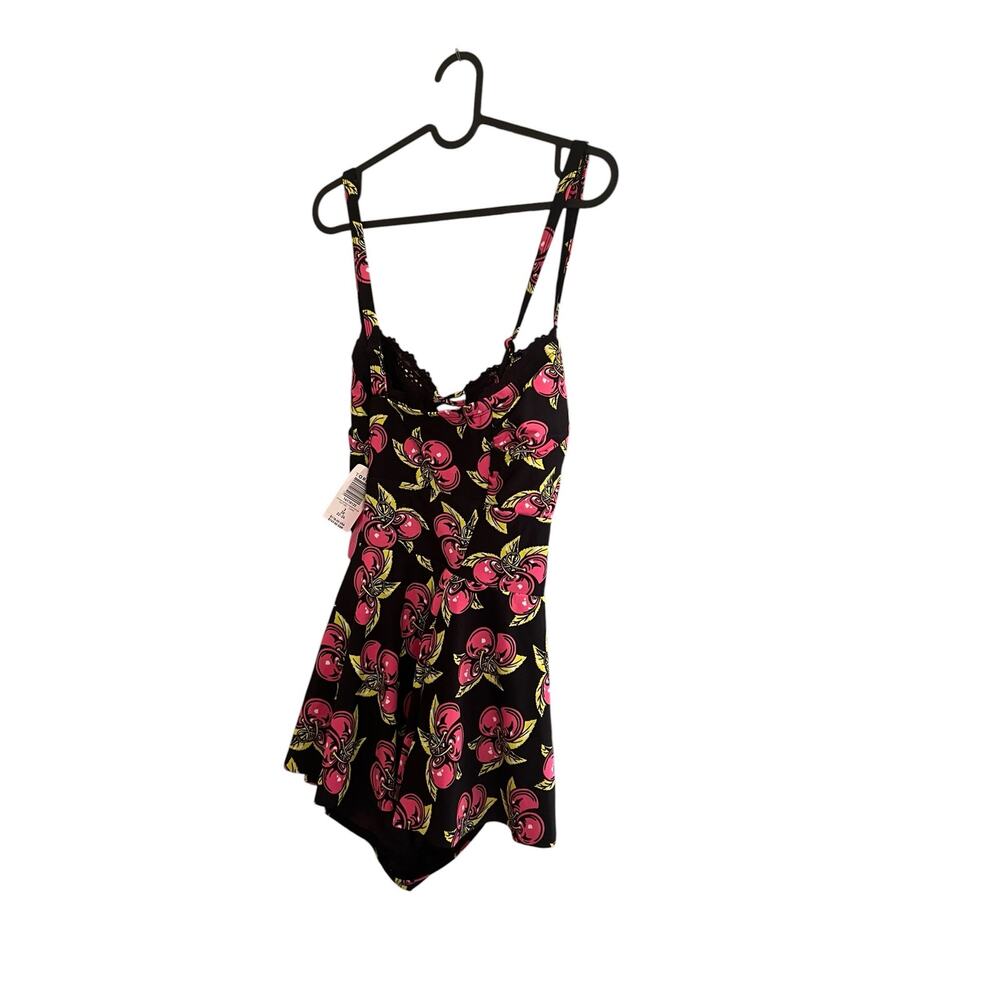NWT Torrid Betsey Johnson Women’s 3x 22-24 Black Cherry Peplum Retro Swim Dress - Picture 3 of 7